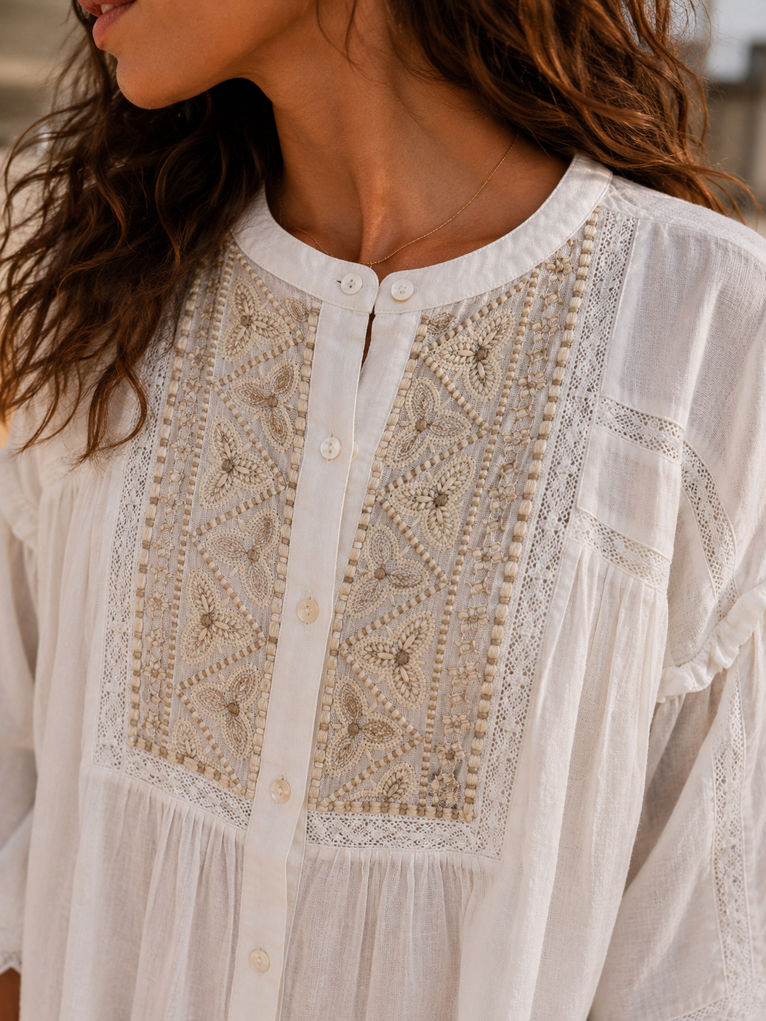 Blusa cuello mao Primavera